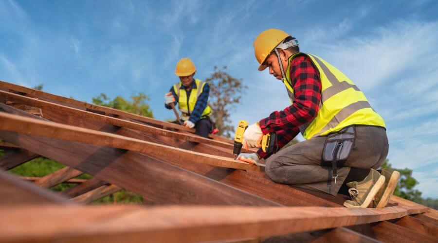 Professional Flat Roofing Installation services in Walhalla, MI